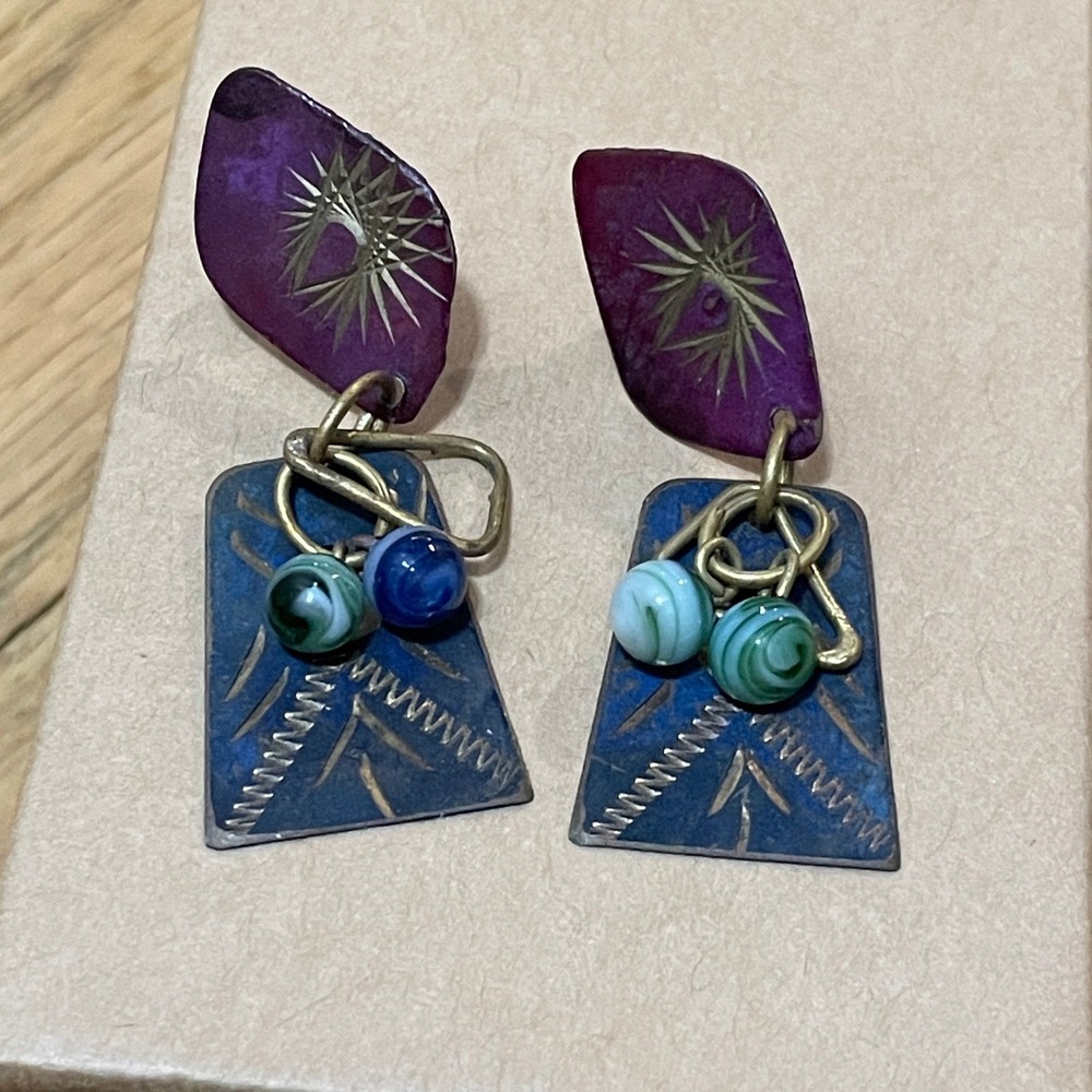 VTG Artisan Boho 90s Drop Earrings Dangle Blue Purple Beaded Statement‎ Maximal
